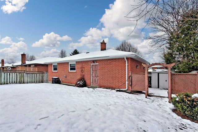 75 Ewen Dr, House detached with 3 bedrooms, 1 bathrooms and 4 parking in Uxbridge ON | Image 39