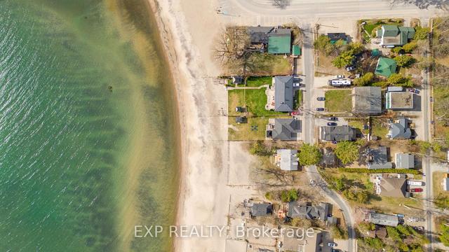 10 Tiny Beaches Rd S, House detached with 2 bedrooms, 2 bathrooms and 4 parking in Tiny ON | Image 30