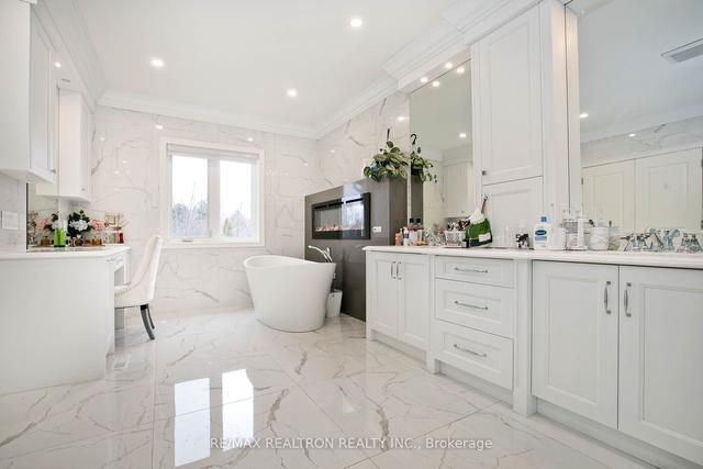 106 Angus Glen Blvd, House detached with 6 bedrooms, 7 bathrooms and 8 parking in Markham ON | Image 19