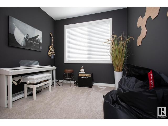 8543 67 Av Nw, House semidetached with 4 bedrooms, 3 bathrooms and null parking in Edmonton AB | Image 39