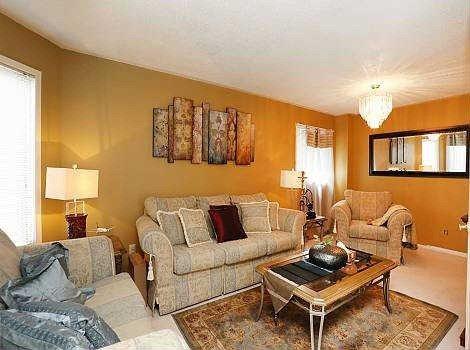 53 Valonia Dr, House detached with 3 bedrooms, 4 bathrooms and 4 parking in Brampton ON | Image 2