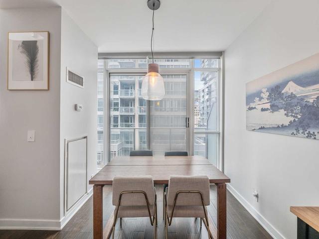lph09 - 21 Nelson St, Condo with 1 bedrooms, 2 bathrooms and 1 parking in Toronto ON | Image 5