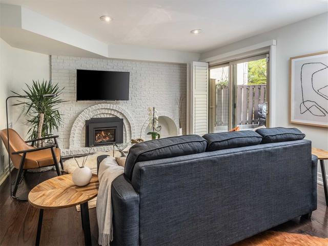 40a Oxton Ave, House detached with 3 bedrooms, 4 bathrooms and 3 parking in Toronto ON | Image 36