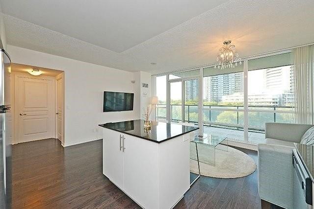 405 - 15 Legion Rd, Condo with 1 bedrooms, 1 bathrooms and 1 parking in Toronto ON | Image 6
