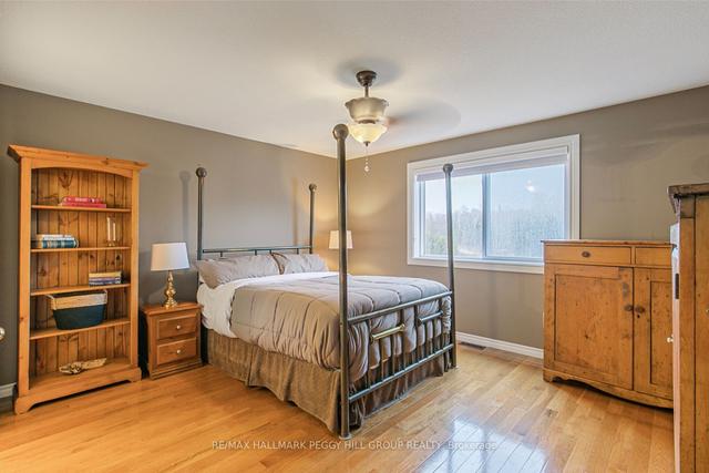 91 Seline Cres, House detached with 2 bedrooms, 3 bathrooms and 5 parking in Barrie ON | Image 22
