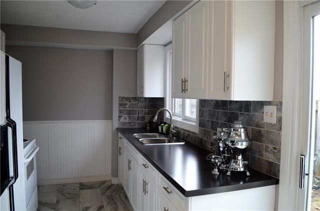 29 - 371 Bronte St S, Townhouse with 3 bedrooms, 2 bathrooms and 1 parking in Milton ON | Image 5