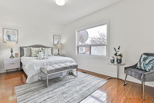 435 Margueretta St, House detached with 3 bedrooms, 2 bathrooms and 1.5 parking in Toronto ON | Image 9