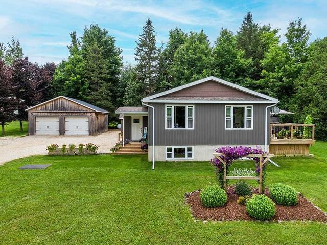 523566 Concession 12 Rd, House detached with 3 bedrooms, 3 bathrooms and 8 parking in Grey Highlands ON | Image 1