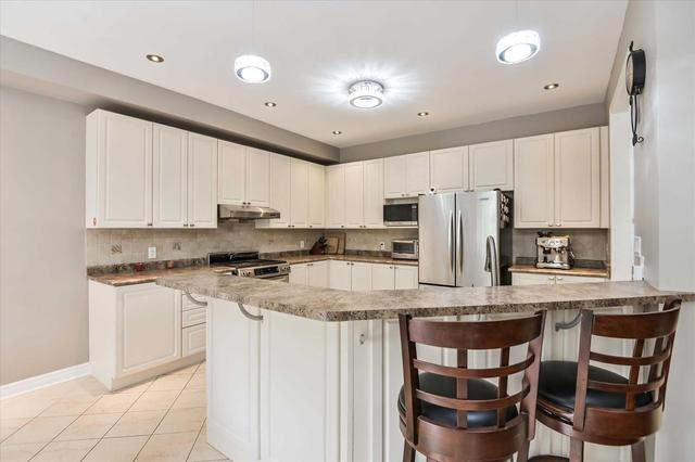 50 Lena Dr, House detached with 6 bedrooms, 5 bathrooms and 2 parking in Richmond Hill ON | Image 9