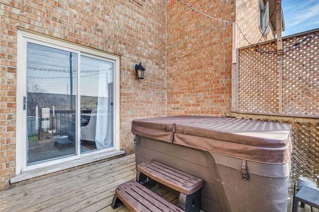 1291 Treeland St, House attached with 3 bedrooms, 4 bathrooms and 2 parking in Burlington ON | Image 37