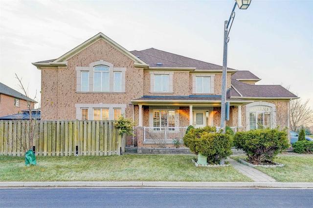 131 Zio Carlo Dr, House semidetached with 4 bedrooms, 3 bathrooms and 3 parking in Markham ON | Card Image