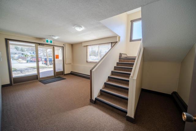 201 - 51 Ridgemont Drive, Condo with 2 bedrooms, 1 bathrooms and null parking in Fernie BC | Image 14