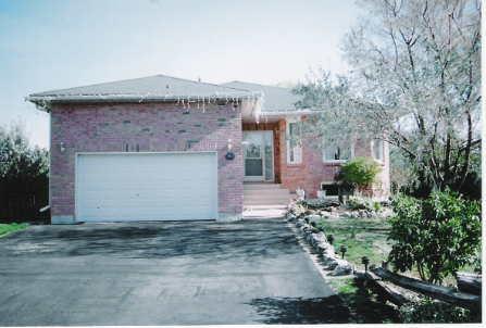 267 Tampa Dr, House detached with 3 bedrooms, 3 bathrooms and 4 parking in Georgina ON | Image 1