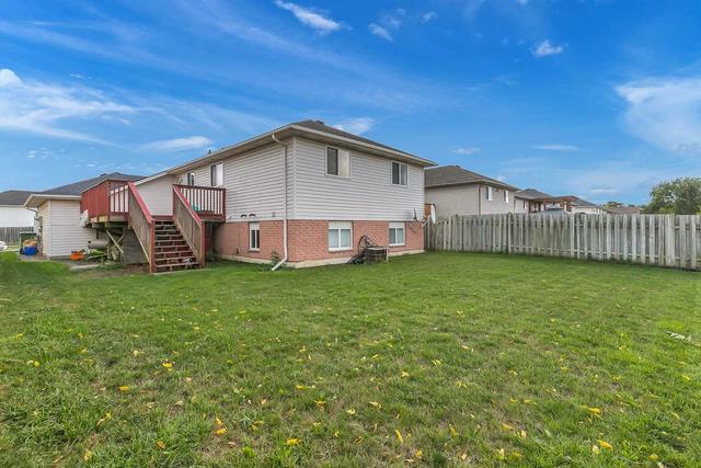3743 Maguire St, House detached with 3 bedrooms, 2 bathrooms and 4 parking in Windsor ON | Image 13