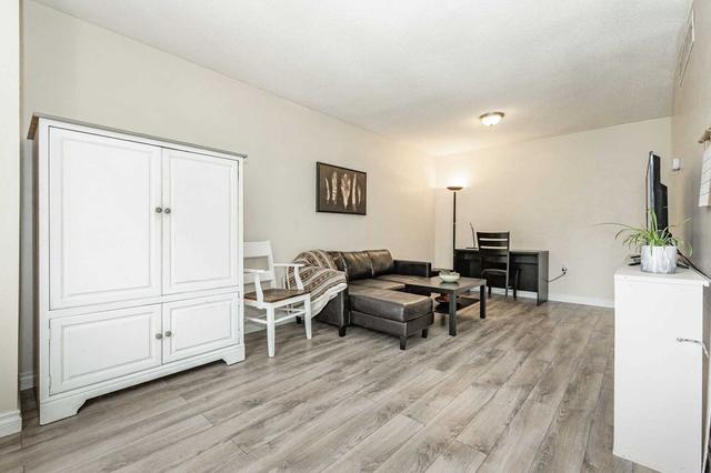 181 - 302 College Ave W, Townhouse with 3 bedrooms, 3 bathrooms and 2 parking in Guelph ON | Image 3