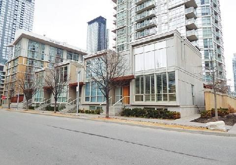 th05 - 26 Mariner Terr, Townhouse with 3 bedrooms, 3 bathrooms and 2 parking in Toronto ON | Image 1