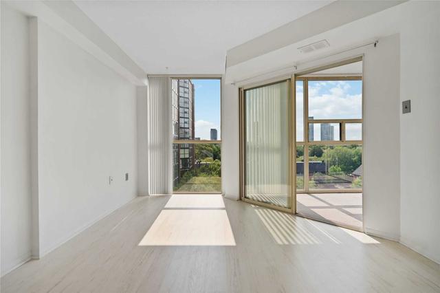 711 - 705 King St W, Condo with 1 bedrooms, 1 bathrooms and 1 parking in Toronto ON | Image 9