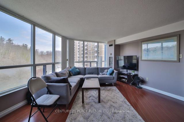 814 - 3050 Ellesmere Rd, Condo with 2 bedrooms, 2 bathrooms and 1 parking in Toronto ON | Image 2
