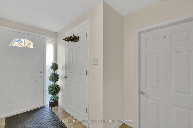 82 - 222 Pearson St, Townhouse with 3 bedrooms, 1 bathrooms and 2 parking in Oshawa ON | Image 20