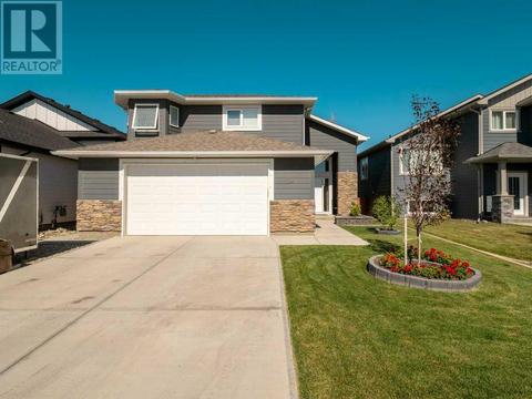 249 Greenwood Road, House detached with 6 bedrooms, 3 bathrooms and 4 parking in Coalhurst AB | Card Image