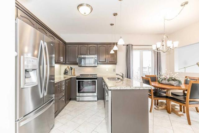 81 Tunbridge Rd, House detached with 3 bedrooms, 4 bathrooms and 2 parking in Barrie ON | Image 7