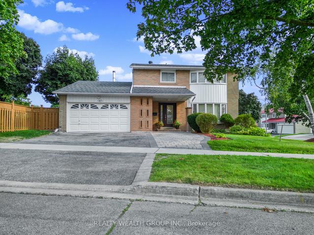 47 Kentish Cres E, House detached with 4 bedrooms, 10 bathrooms and 4 parking in Toronto ON | Image 1