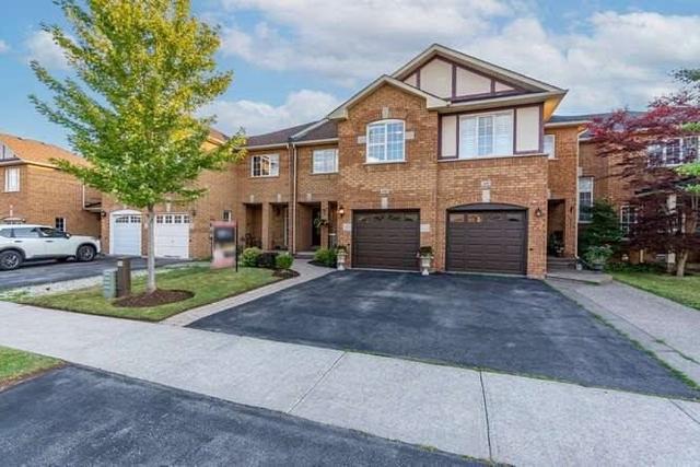 2346 Newcastle Cres, House attached with 3 bedrooms, 3 bathrooms and 2 parking in Oakville ON | Image 33