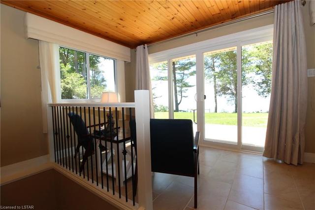 10258 Shoreline Drive, House detached with 4 bedrooms, 2 bathrooms and null parking in Lambton Shores ON | Image 17
