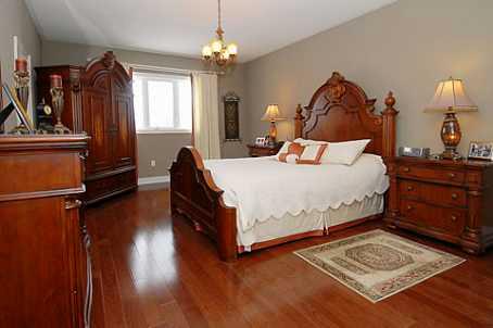 86 Valleycreek Dr, House detached with 4 bedrooms, 4 bathrooms and 6 parking in Brampton ON | Image 7