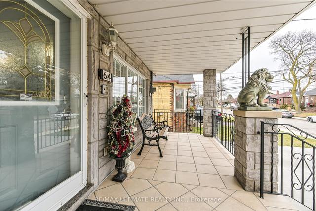 64 Juliet Cres, House detached with 2 bedrooms, 2 bathrooms and 8 parking in Toronto ON | Image 37
