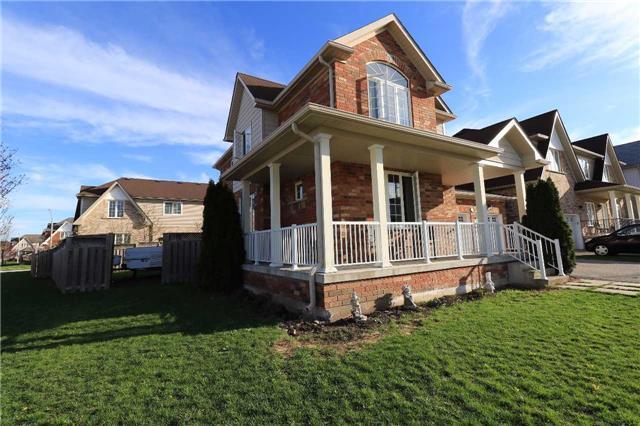 1 Elmbrook Dr, House detached with 4 bedrooms, 3 bathrooms and 2 parking in Barrie ON | Image 2