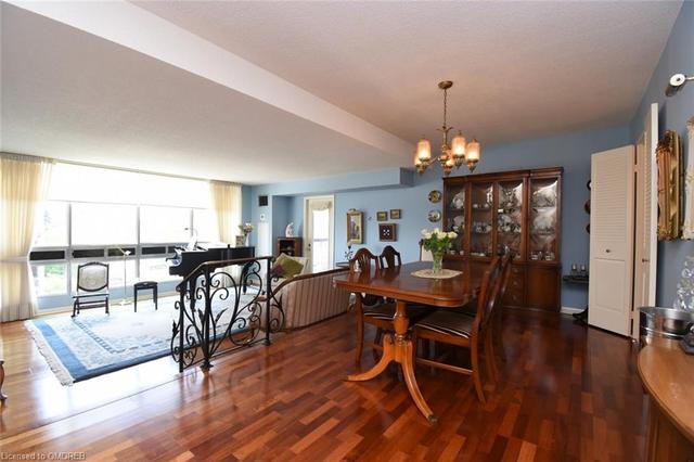 401 - 2175 Marine Drive, House attached with 2 bedrooms, 2 bathrooms and null parking in Oakville ON | Image 4