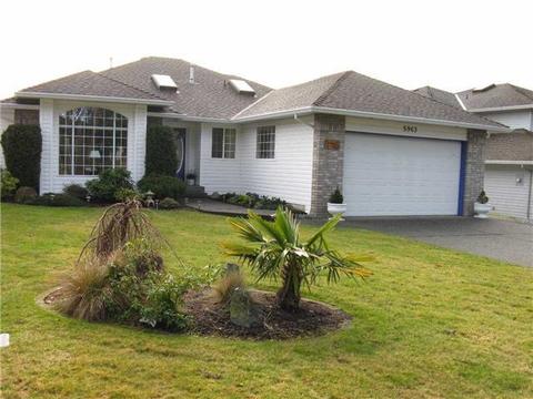5963 Oliver Rd, House detached with 3 bedrooms, 2 bathrooms and 2 parking in Nanaimo BC | Card Image