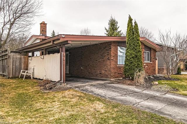 991 Albany Court, House detached with 4 bedrooms, 2 bathrooms and 3 parking in Peterborough ON | Image 3