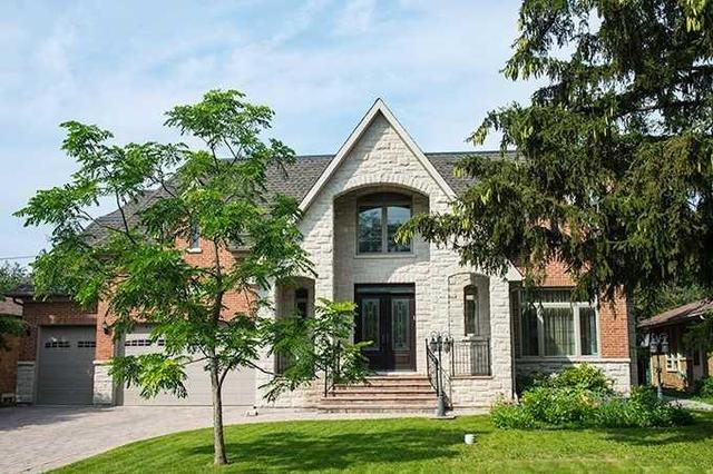 22 Lowesmoor Ave, House detached with 5 bedrooms, 8 bathrooms and 6 parking in Toronto ON | Image 1