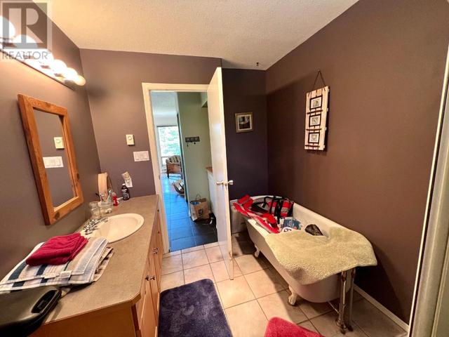 2556 Princeton Summerland Road, House detached with 3 bedrooms, 1 bathrooms and 3 parking in Okanagan Similkameen H BC | Image 28