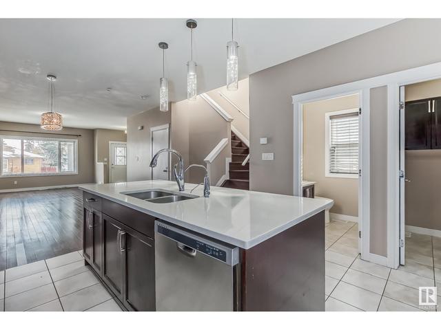 10314 159 St Nw, House semidetached with 6 bedrooms, 3 bathrooms and null parking in Edmonton AB | Image 13