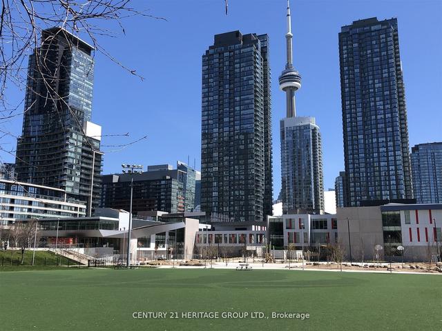 806 - 85 Queens Wharf Rd, Condo with 3 bedrooms, 2 bathrooms and 1 parking in Toronto ON | Image 7
