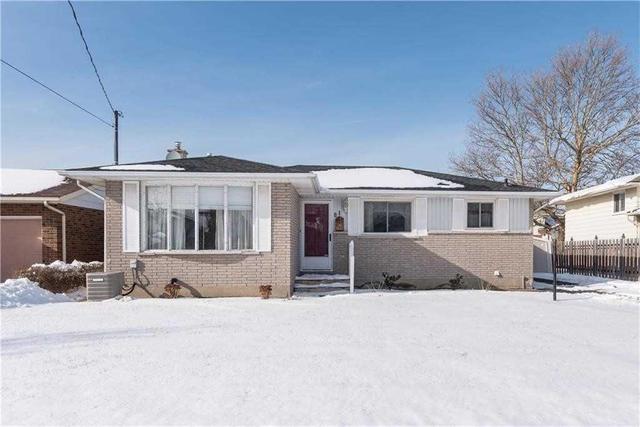 81 Sherman Dr, House detached with 3 bedrooms, 2 bathrooms and 2 parking in St. Catharines ON | Image 1