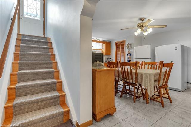 1359 Montreal Street, House detached with 4 bedrooms, 2 bathrooms and 9 parking in Kingston ON | Image 22