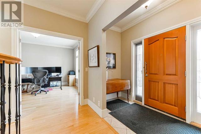 3017 3 Street Sw, House detached with 4 bedrooms, 2 bathrooms and 2 parking in Calgary AB | Image 5