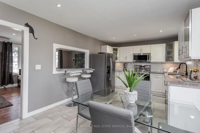 211 Hammersmith Crt, House detached with 3 bedrooms, 2 bathrooms and 5 parking in Burlington ON | Image 7