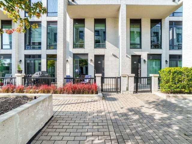 110 - 136 Widdicombe Hill Blvd, Townhouse with 2 bedrooms, 2 bathrooms and 2 parking in Toronto ON | Image 21