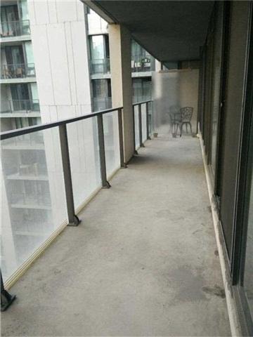 1050 - 111 Elizabeth St, Condo with 2 bedrooms, 2 bathrooms and 1 parking in Toronto ON | Image 7