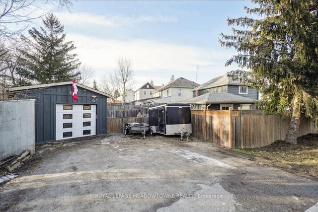 46 Main St S, House detached with 2 bedrooms, 2 bathrooms and 8 parking in Halton Hills ON | Image 22