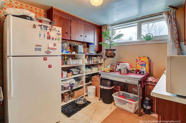 2030 Pharmacy Ave, House detached with 3 bedrooms, 1 bathrooms and 5 parking in Toronto ON | Image 22