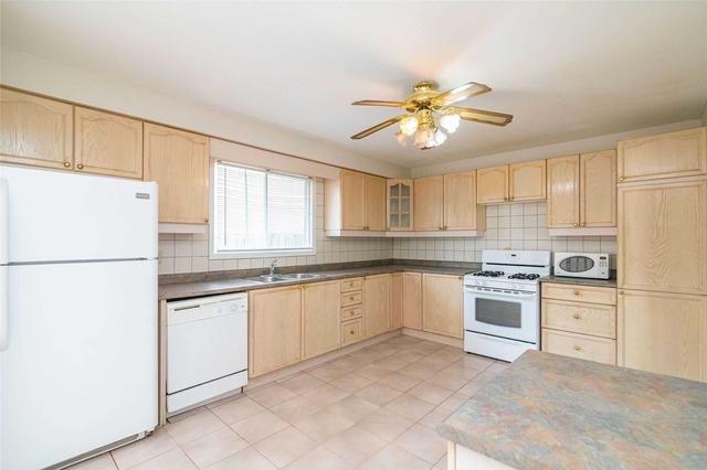 344 East 24th St, House detached with 3 bedrooms, 2 bathrooms and 2 parking in Hamilton ON | Image 3