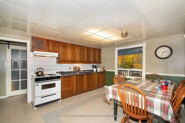 246 Hickey Tr, House detached with 2 bedrooms, 1 bathrooms and 8 parking in Hastings Highlands ON | Image 21