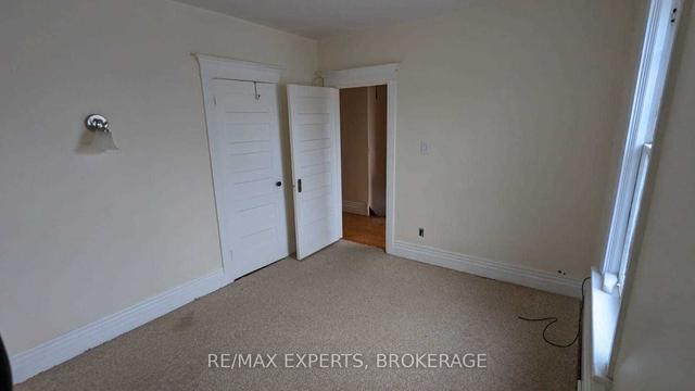 54 Tiffin St, House detached with 2 bedrooms, 2 bathrooms and 5 parking in Barrie ON | Image 26