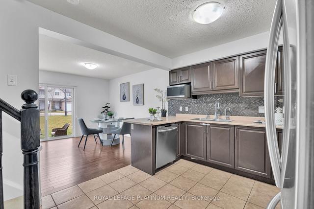 312 Fallowfield Dr, Townhouse with 3 bedrooms, 4 bathrooms and 3 parking in Kitchener ON | Image 14
